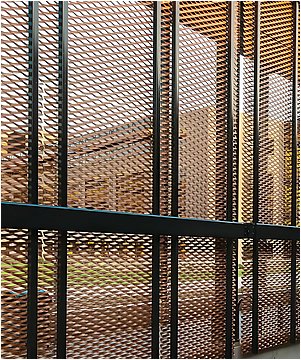 Decorative Expanded Mesh Fence for School Safety Protection