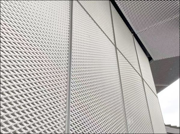 Aluminum Alloy Decorative Mesh Cladding for Modern Building Facades