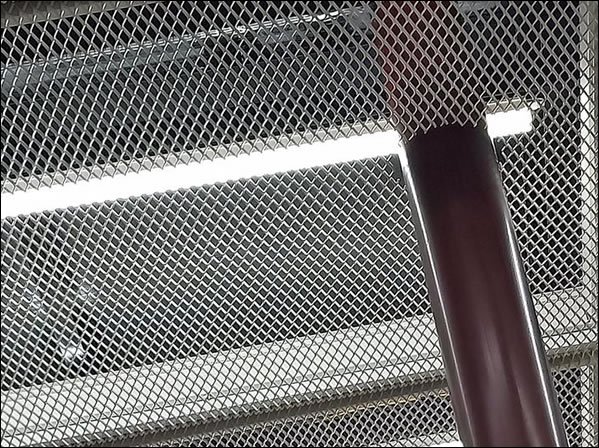 Expanded Mesh Ceiling Decoration for Modern Spaces