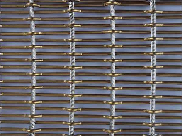 Gold-Tone Flat Rod and Silver Cable Decorative Wire Mesh for Space Dividers