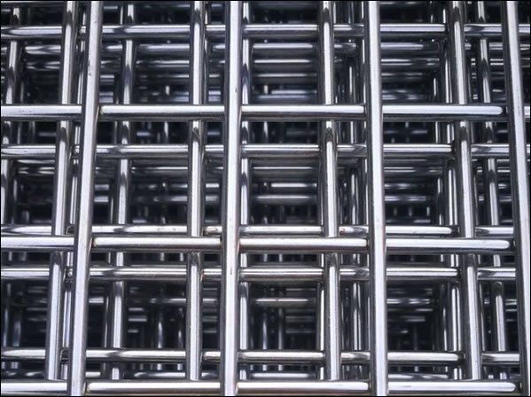 Heavy-Duty Stainless Steel Welded Wire Grid for Industrial Applications